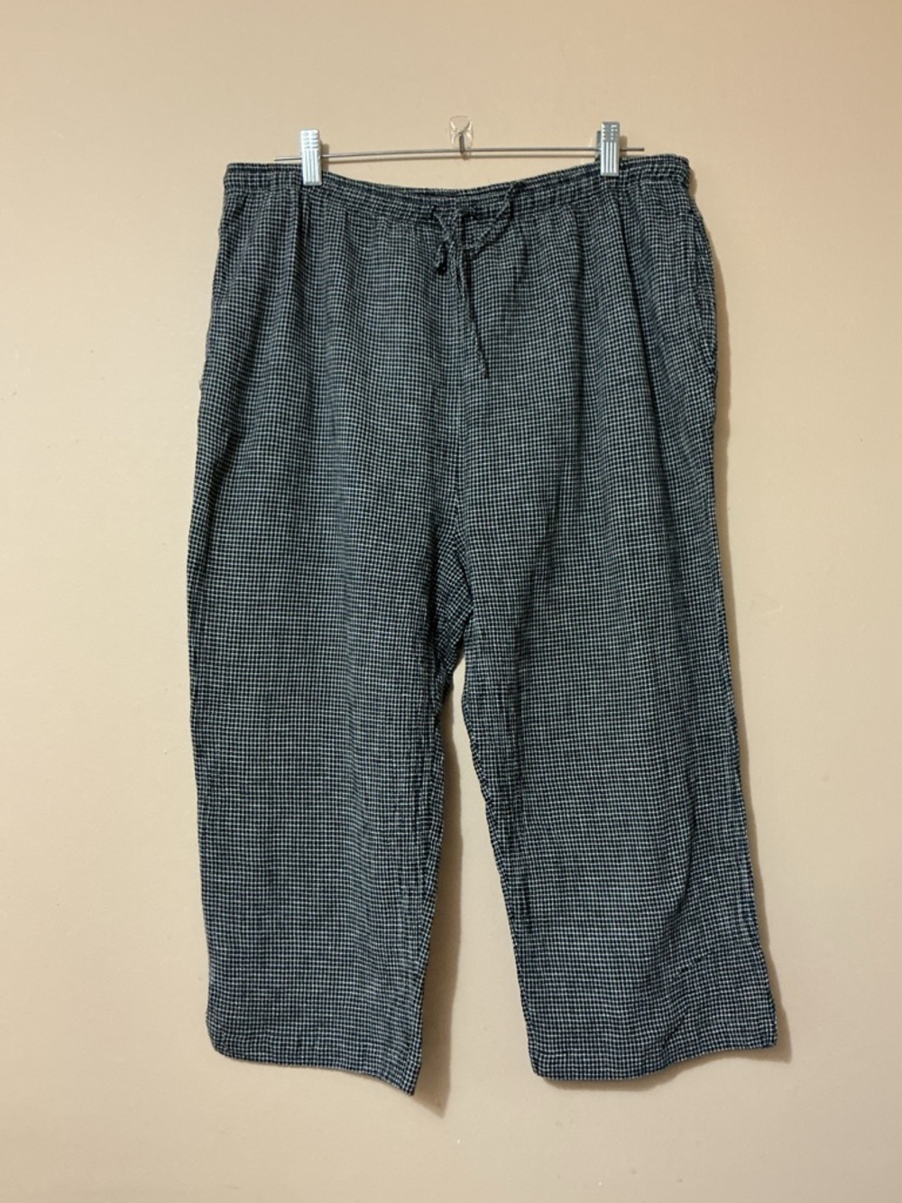 Jennifer Moore Black and White Micro-Check Drawstring Joggers